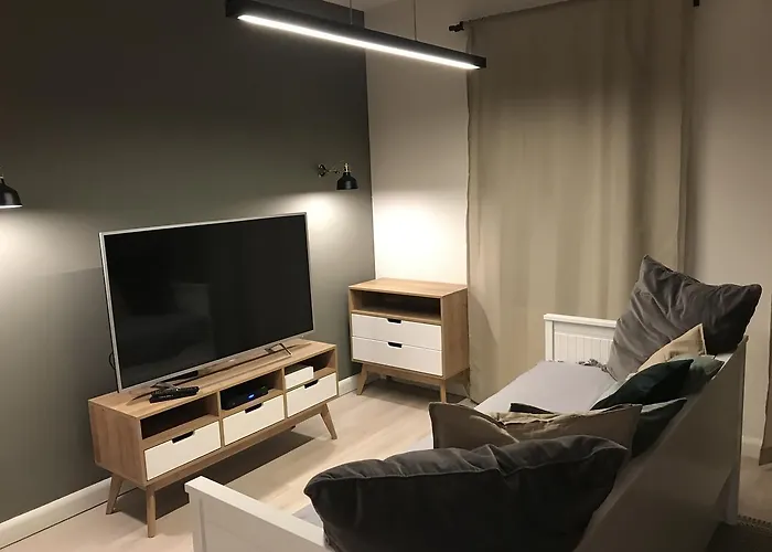 Lavender Apartment *